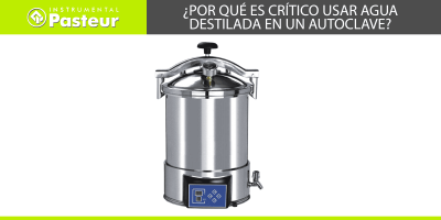¿Por qué es crítico usar agua destilada en un autoclave?